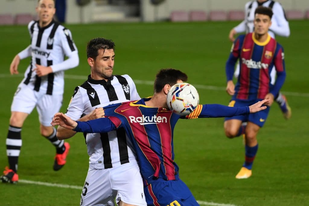 Con gol de Lionel Messi, Barcelona vence por la mínima al Levante durante la décima jornada de La Liga. El argentino sumó su gol número 600 con el club culé