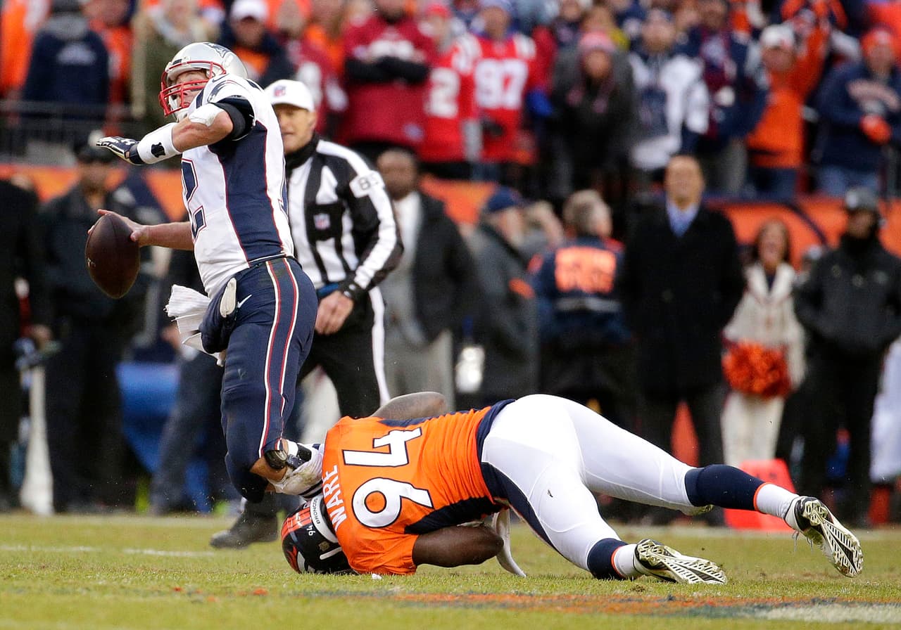 3.- New England Patriots - 24 de enero del 2016 (18-20 en Denver Broncos) (Campeonato de Conferencia).- El último Tom Brady vs. Peyton Manning de la historia también acabó con los sueños de bicampeonato de los Patriots, una conversión de dos puntos fallida por el QB de New England aseguró el pase al Super Bowl de Denver en juego donde Brady fue capturado cuatro veces.
