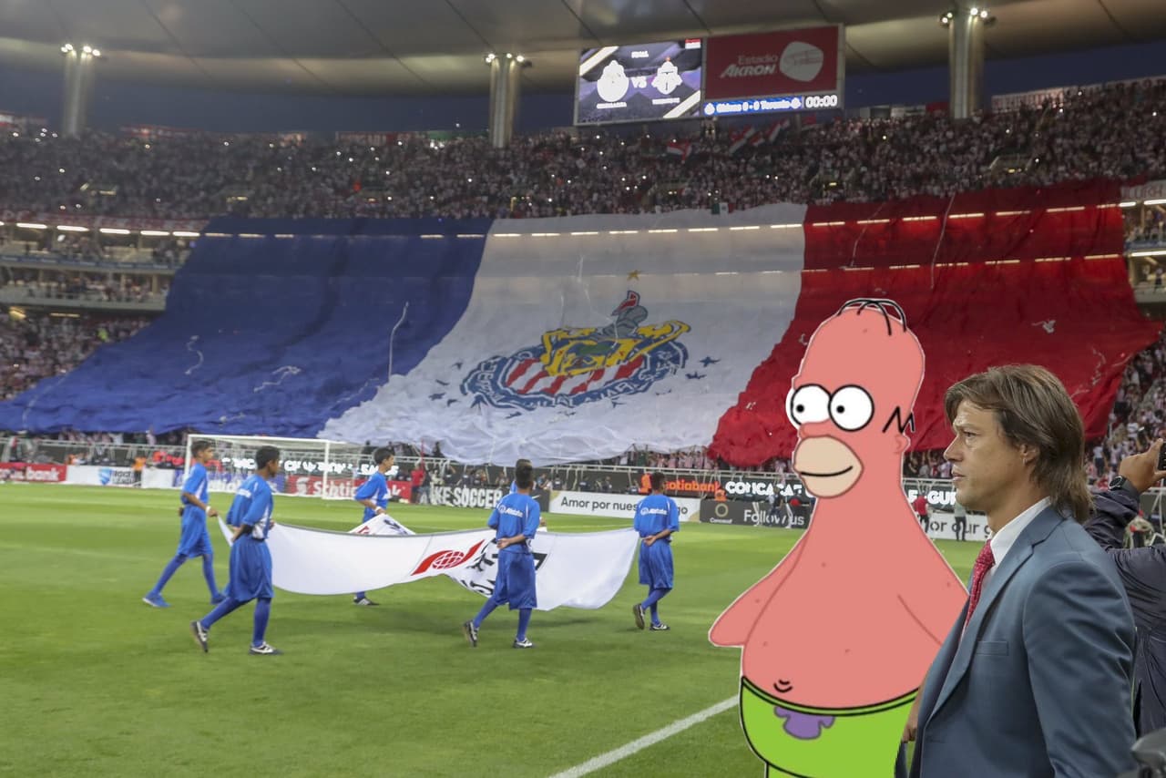 El equipo solo quería que su gente le ayudara a quitar a un intruso en un cuadro espectacular entre Matías Almeyda y la bandera gigante de su afición.