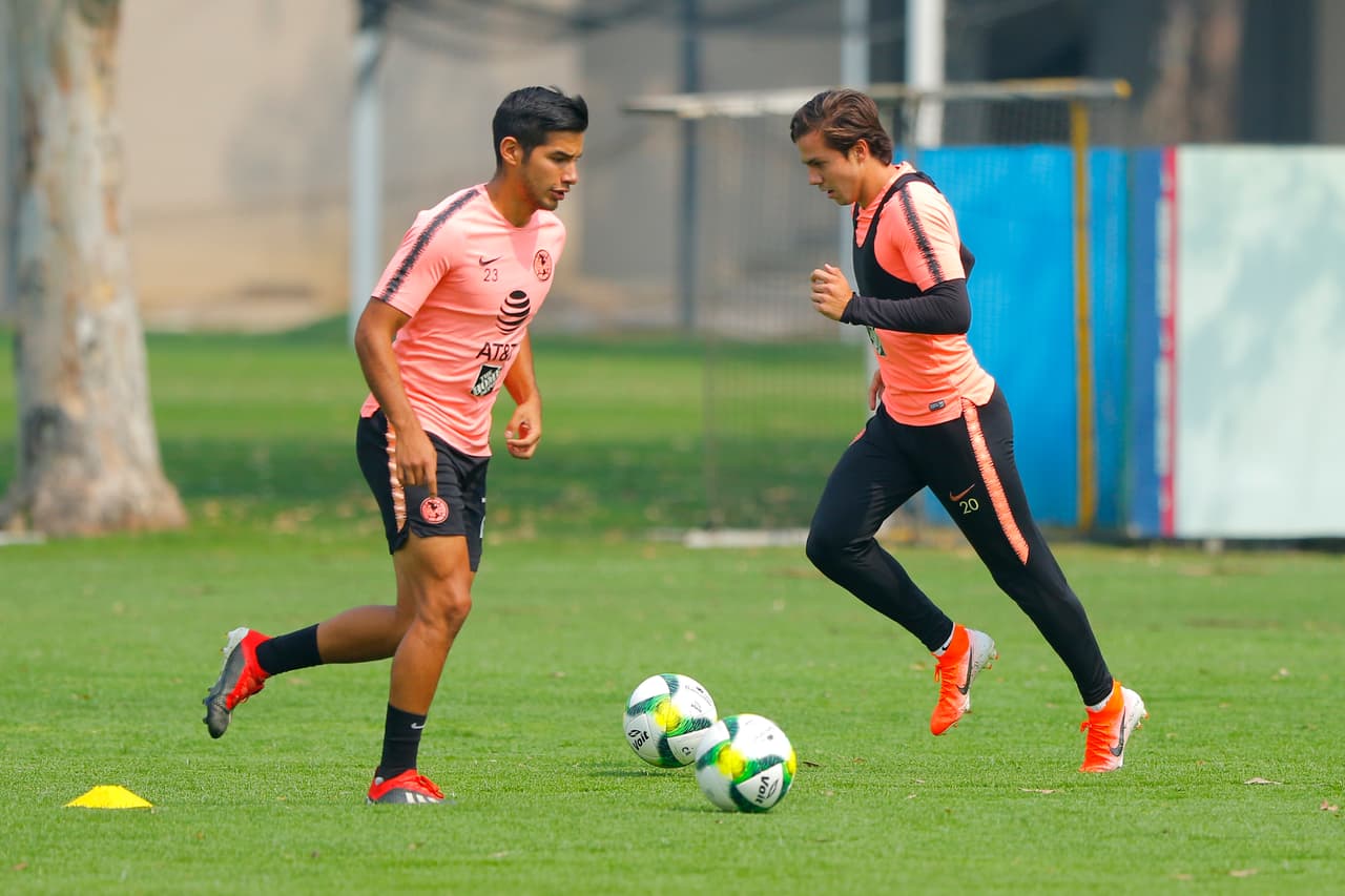 El entrenamiento de América en Coapa estuvo marcado por la tranquilidad del cupo en Liguilla pero por la exigencia de ganar contra Veracruz para mejorar lugares para los Cuartos de Final del Clausura 2019.