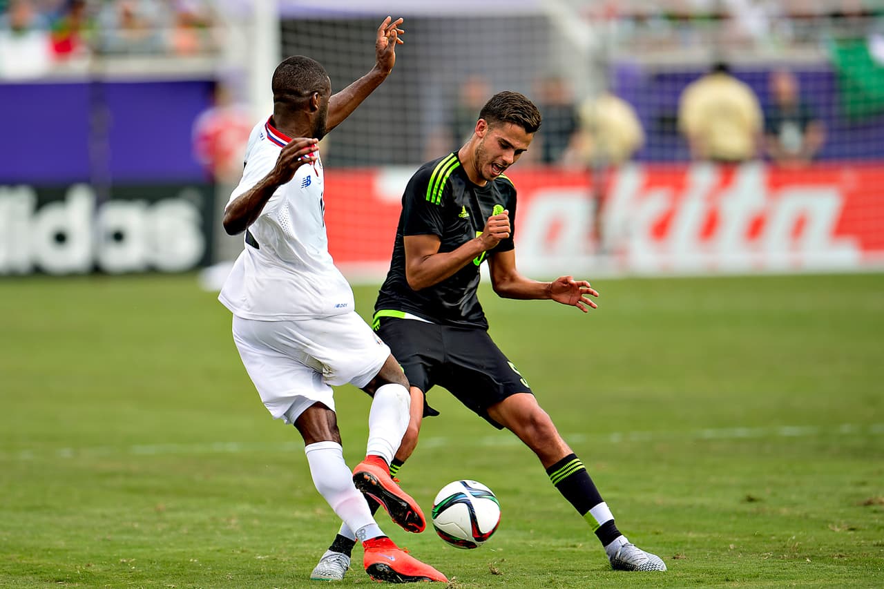 Diego Reyes: Al igual que Yasser Corona, el defensor mexicano fue creciendo al paso de los minutos luego de empezar un poco nervioso que provocó que por momentos fuera superado por los atacantes Ticos. Calificación 8.