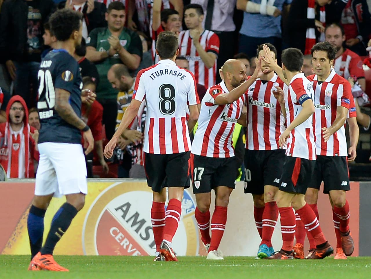 Athletic Bilbao 3-2 Hertha: enorme remontada del equipo vasco, en el nuevo San Mamés, tras verse abajo en el marcador en dos oportunidades. El equipo español tiene ahora 8 puntos y está en zona de clasificación en el grupo J.