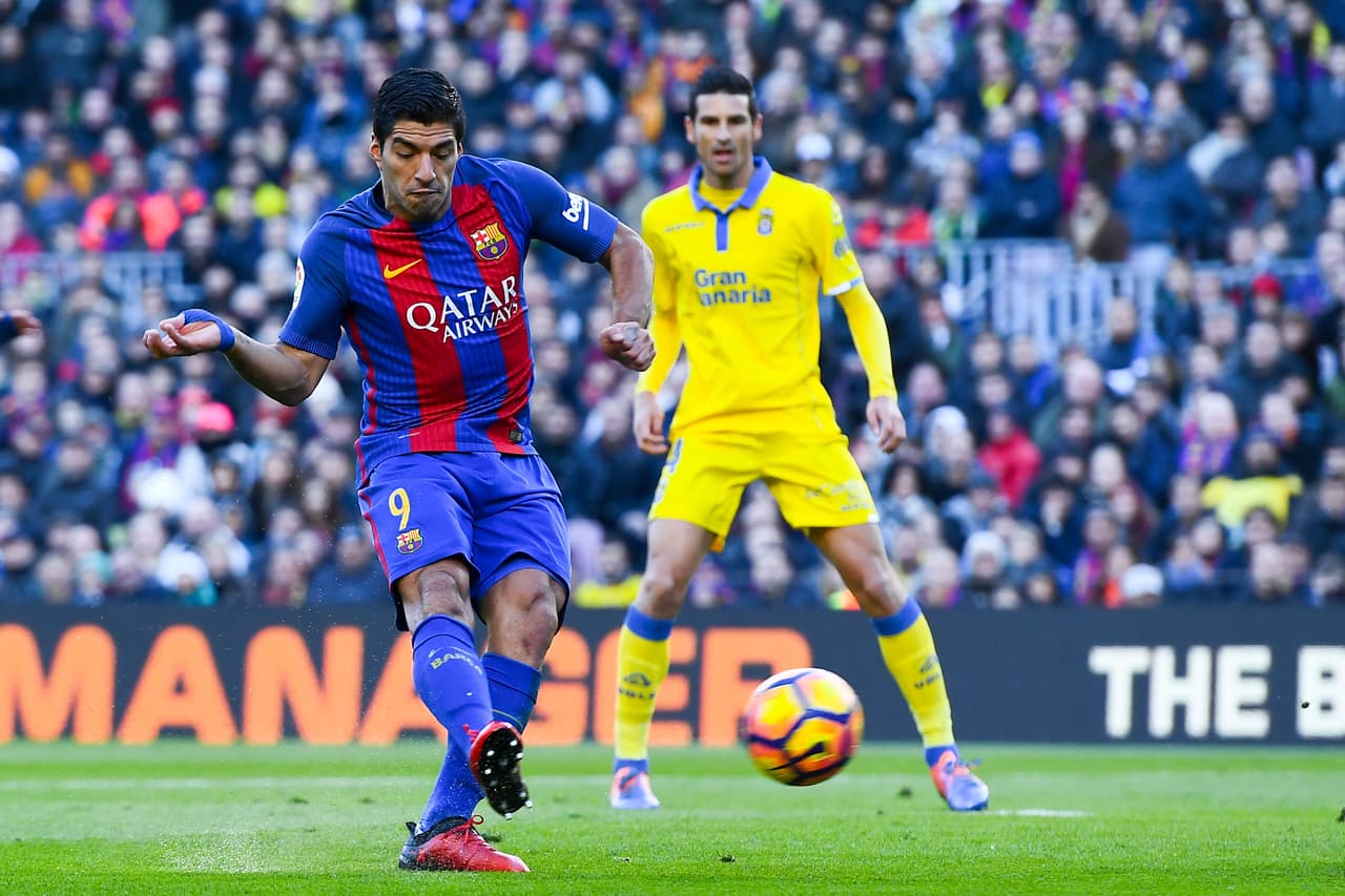 Luis Suárez marcó el 1-0 antes de llegar al cuarto de hora, al rematar de primeras una asistencia de André Gomes. Y que el Las Palmas sea un rival que destaca por el buen trato al balón, por su juego alegre y ofensivo y no por su fútbol de contención.