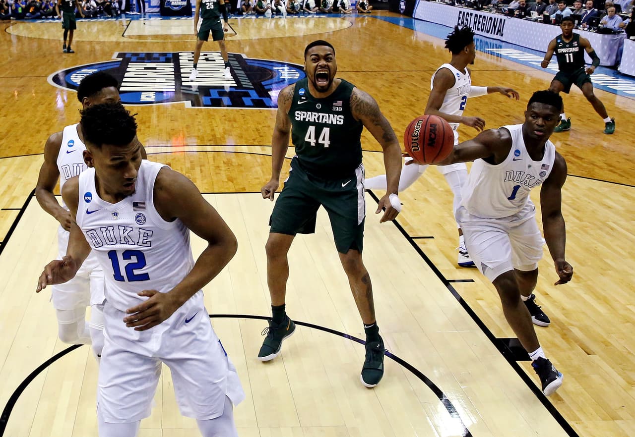La Región del Este otorgó un juego de campoenato de fábula, repleto de drama y muchas emociones en Washington, DC. Los Michigan State Spartans consumaron una sorpresa al vencer 68-67 a uno de los grandes favoritos para llevarse este torneo, los Duke Blue Devils.