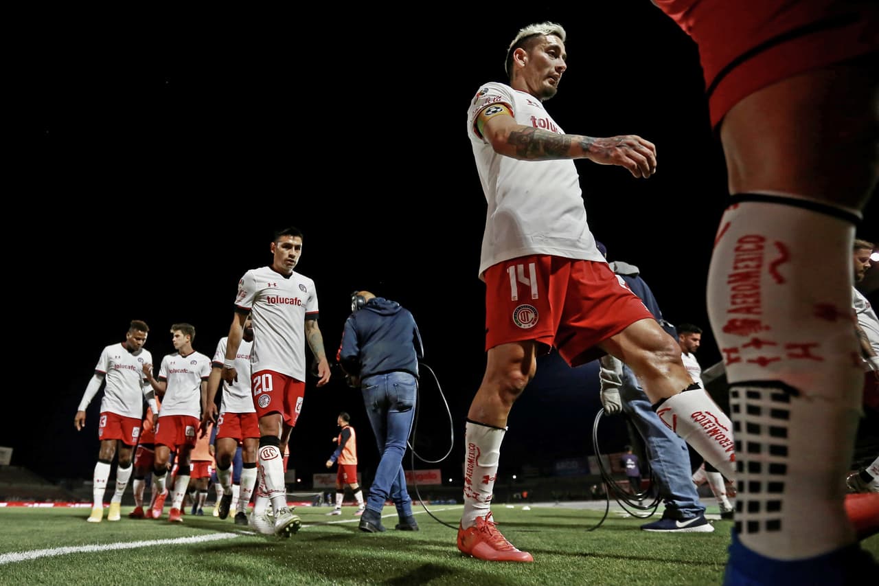 Llegó el descanso y con ello los primeros 45 minutos desperdiciados por el Toluca para hacerse presente en el marcador.