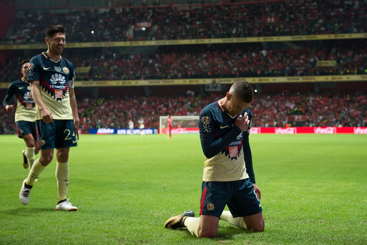 América podría acomodarse a que la casa de los Diablos Rojos del Toluca los reciba como locales con la idea de permitir a recuperación de la nueva grama del Azteca.