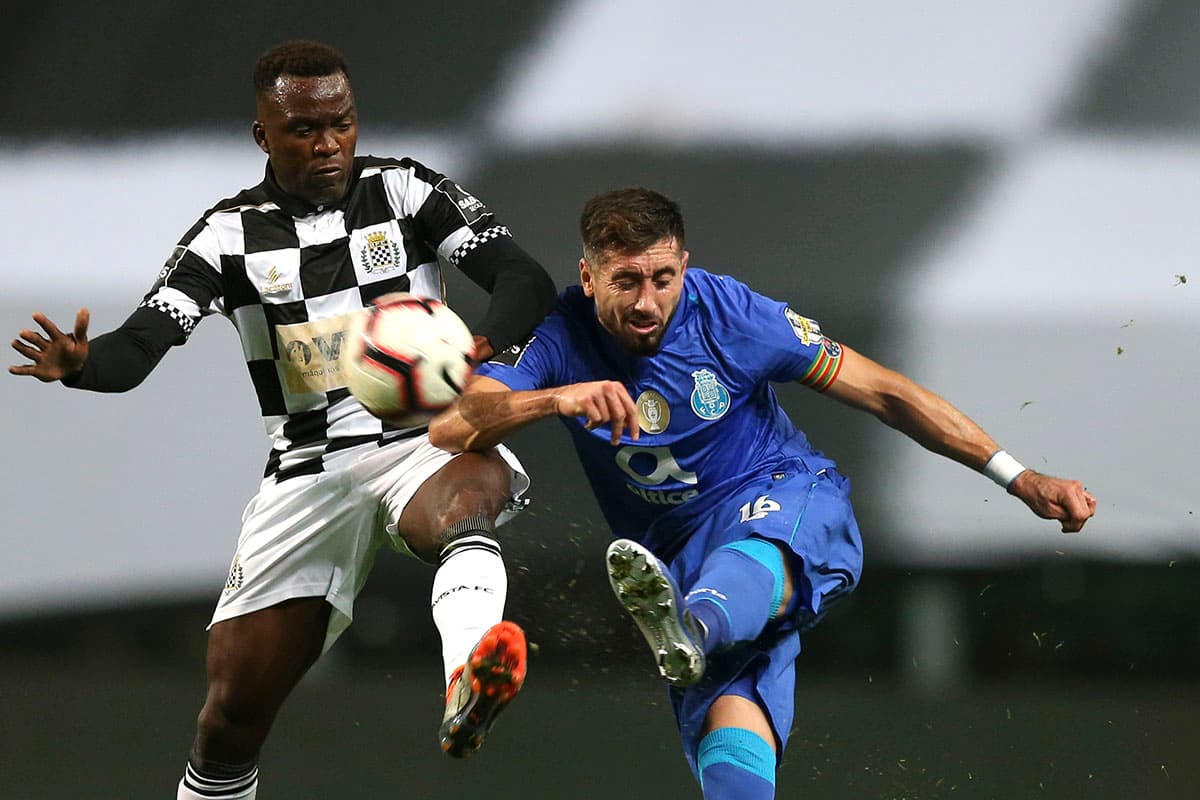 El mexicano Héctor Herrera de nuevo fue capitán con el Porto en la victoria por 1-0 sobre Boavista en la jornada 11 de la Liga de Portugal.