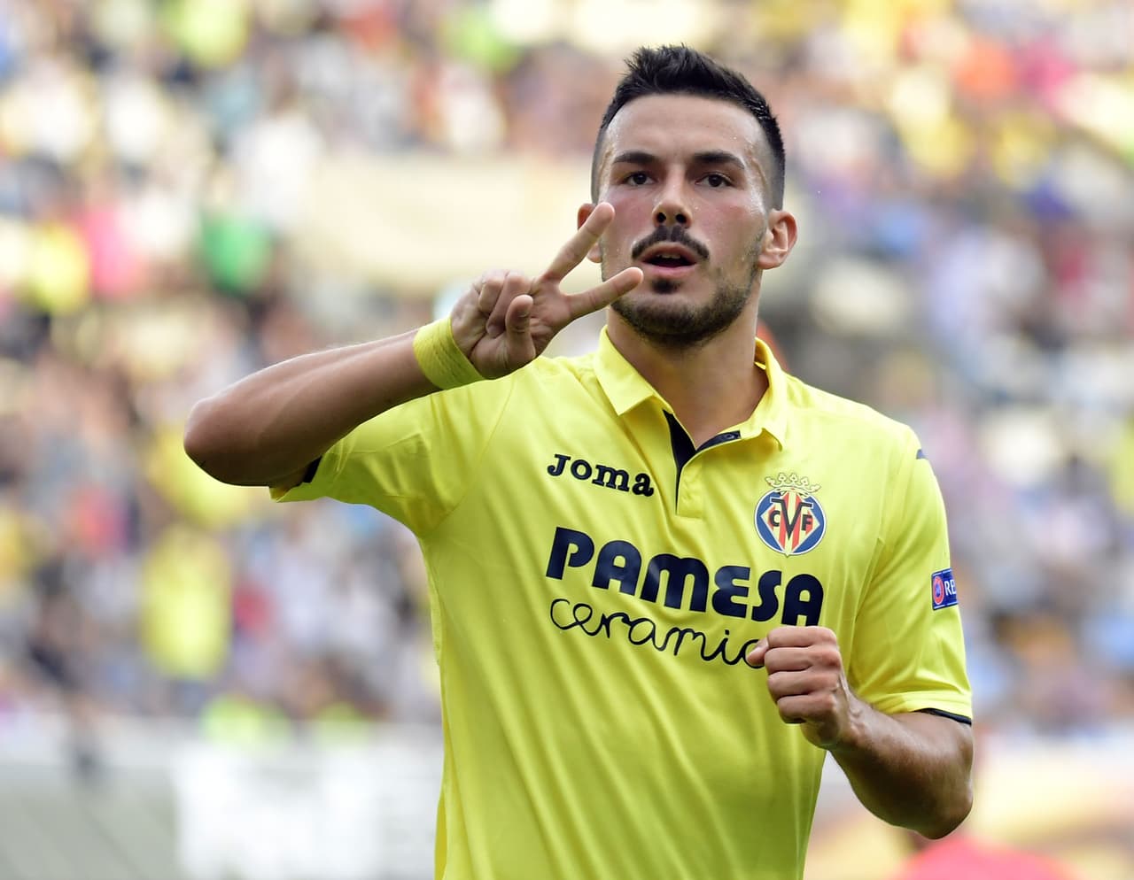 Nicola Sansone ha perdido protagonismo en el Villarreal con a llegada de Roger Martínez y la titularidad de Carlos Bacca. Es por eso que se plantea la opción de que vaya a la Roma.