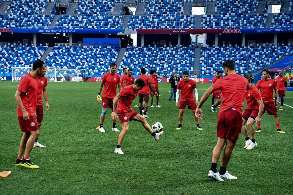 La derrota por 1-0 ante Serbia en el debut terminó siendo muy costosa. En aquel encuentro los ticos tuvieron sus oportunidades, sin embargo no supieron capitalizar siquiera para la división de puntos.
