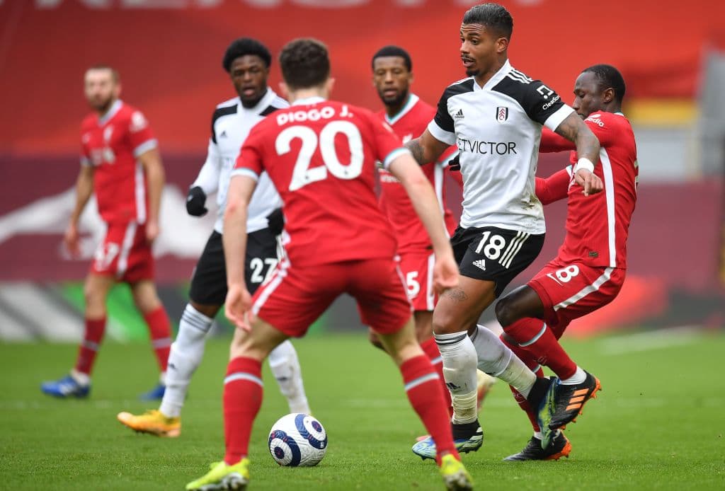 Por la mínima y en casa, el Liverpool ve la derrota ante el Fulham con gol de Mario Lemina. Con esta derrota, los de Klopp pierden tres puntos y suman ya seis partidos sin ganar como locales y así complican más sus opciones en puestos europeos.