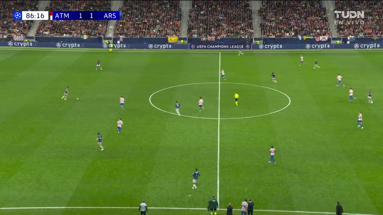 ¡TIRO ATAJADO! disparo por Cristhian Mosquera.