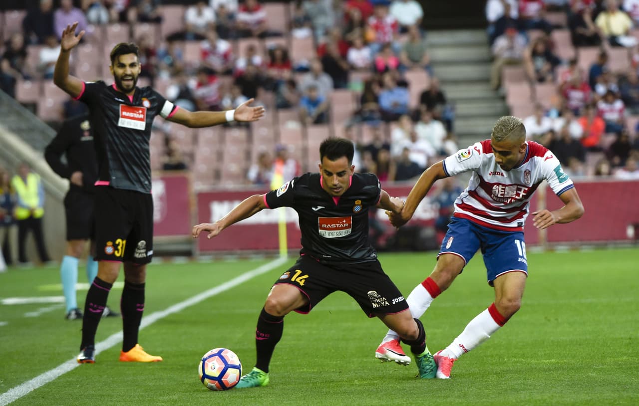 En el segundo tiempo las acciones se mantuvieron iguales y el Espanyol se quedó con la victoria.