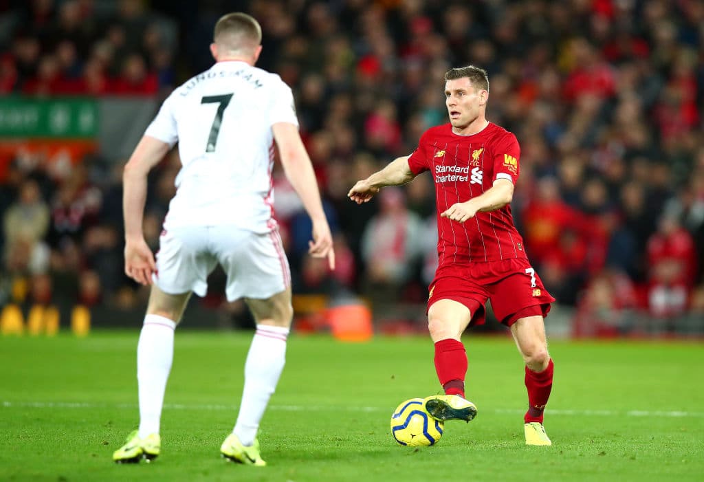 Con goles de Salah y Mané, los Reds ganan 2-0 al Sheffield United y siguen alejándose en la cima de la Premier League.