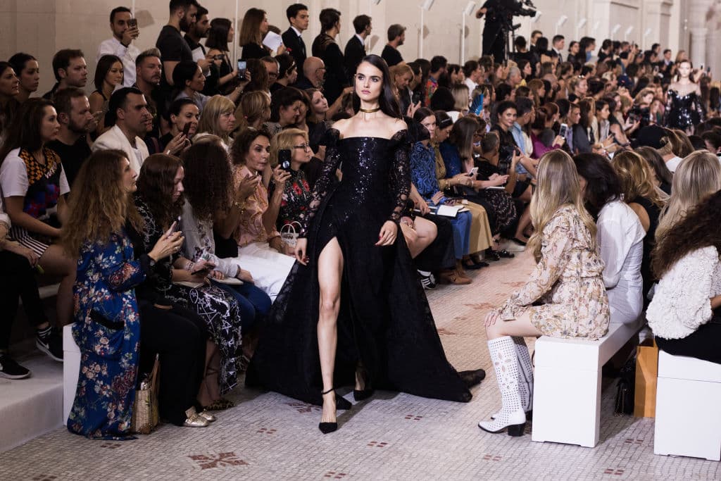 La española portó alas de ángel por primera vez y admitió que en verdad son bastante pesadas.
<br>