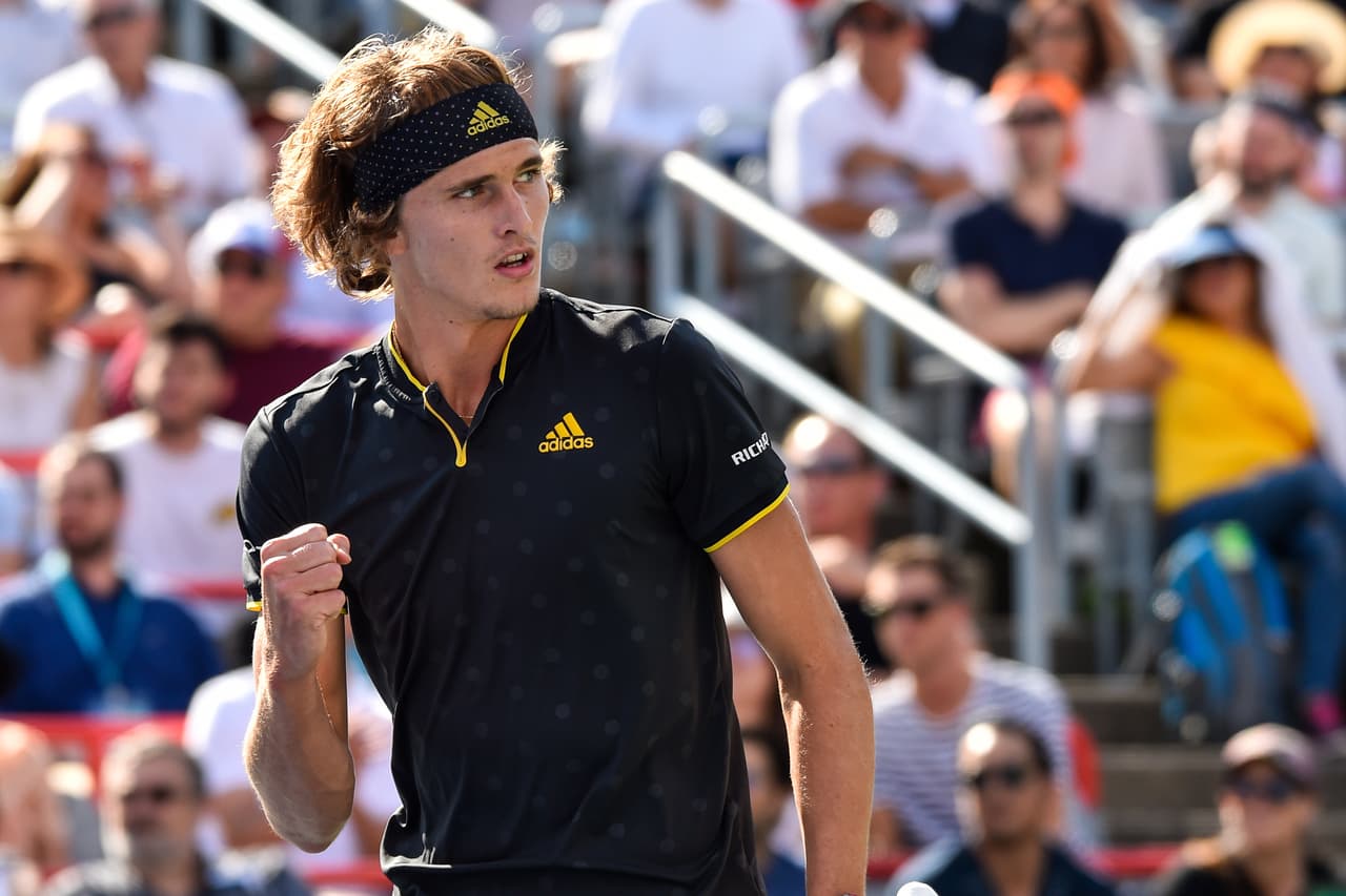 En el segundo set, Federer puso las cosas un poco más difíciles llevando el marcador a 3-3.