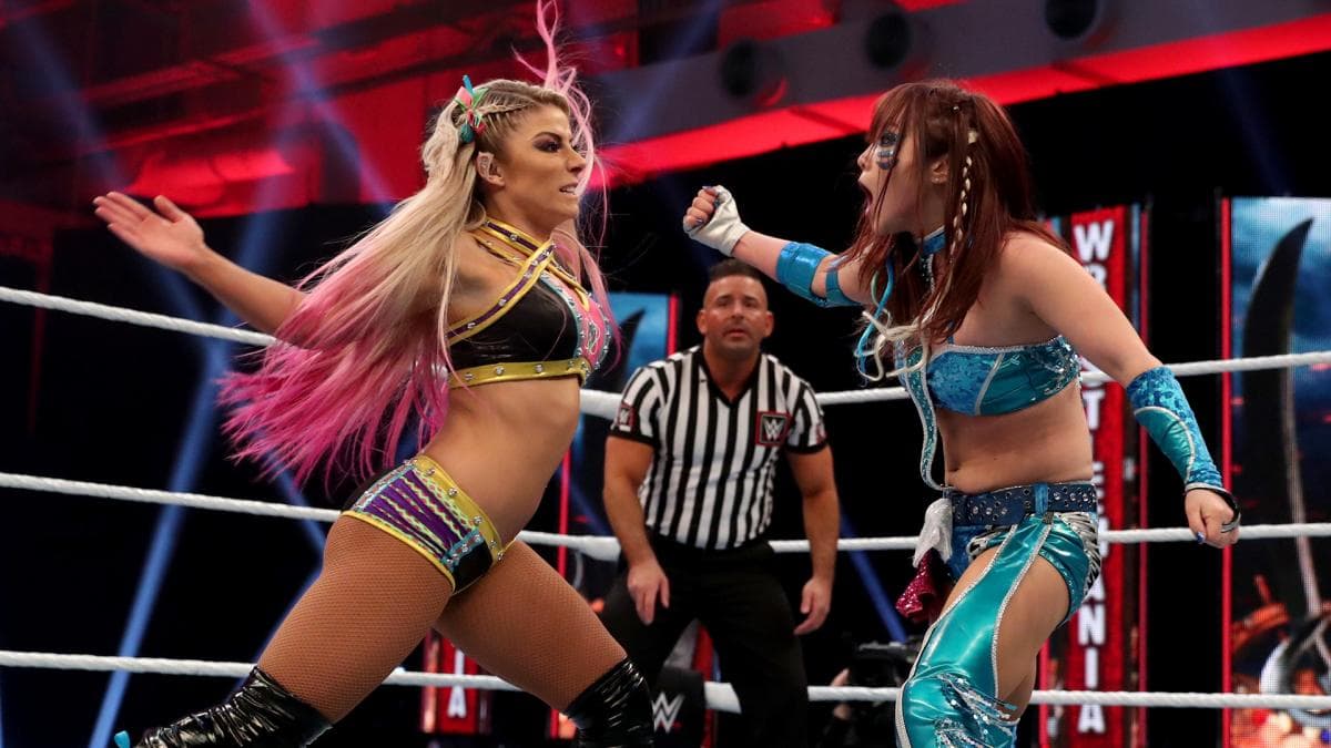 Undertaker derrotó a AJ Styles, Braun Strowman ganó el Campeonato Universal a Goldberg y por la parte femenina, Alexa Bliss y Nikki Cross derrotaron a las ‘Guerreras Kabuki’ llevándose el Campeonato femenino WWE Tag Team por segunda ocasión.