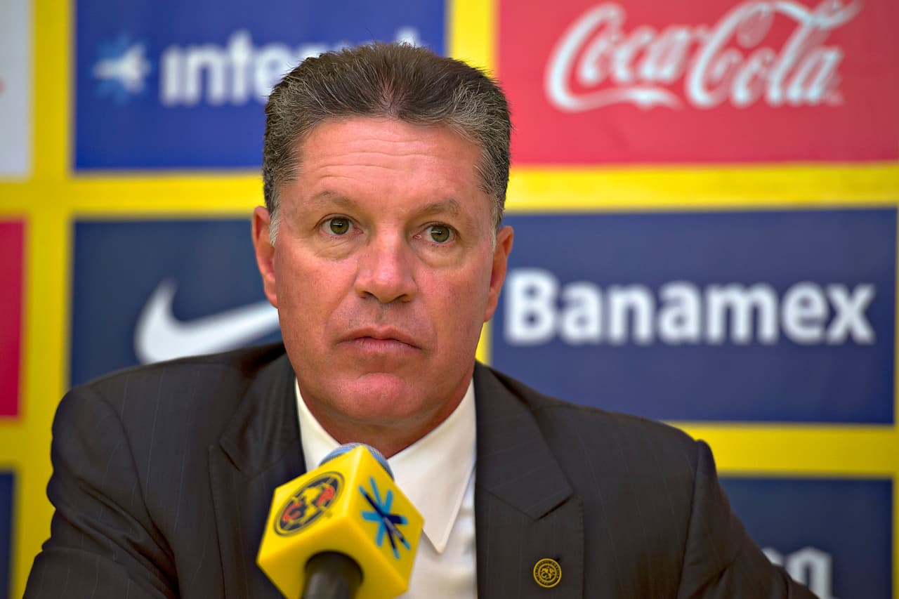 Fue a mediados del Apertura 2011 cuando el ex delantero del América tomó las riendas en la directiva azulcrema, con base al esfuerzo y buenas decisiones logró generar un equipo fuerte y espectacular en poco tiempo.