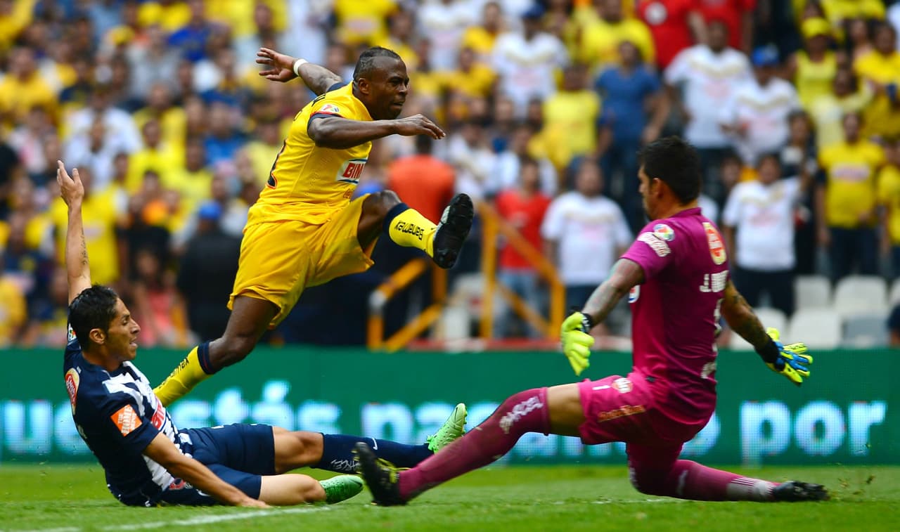 Un punto a destacar en la estancia de Peláez es el juego efectivo del América, pues han tenido un promedio de 31 puntos por torneo. Teniendo el Apertura 2013 su mejor rendimiento con 37 y el Clausura 2014 su peor con 25.