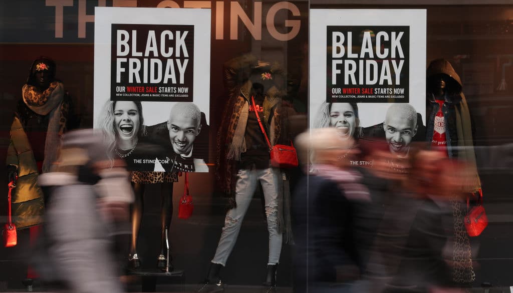 En 2019, ‘Black Friday’ superó al ‘Cyber Monday’ como el día de compras en línea más concurrido. 93,2 millones de compras en línea en Black Friday vs. 83,3 millones en Cyber Monday.