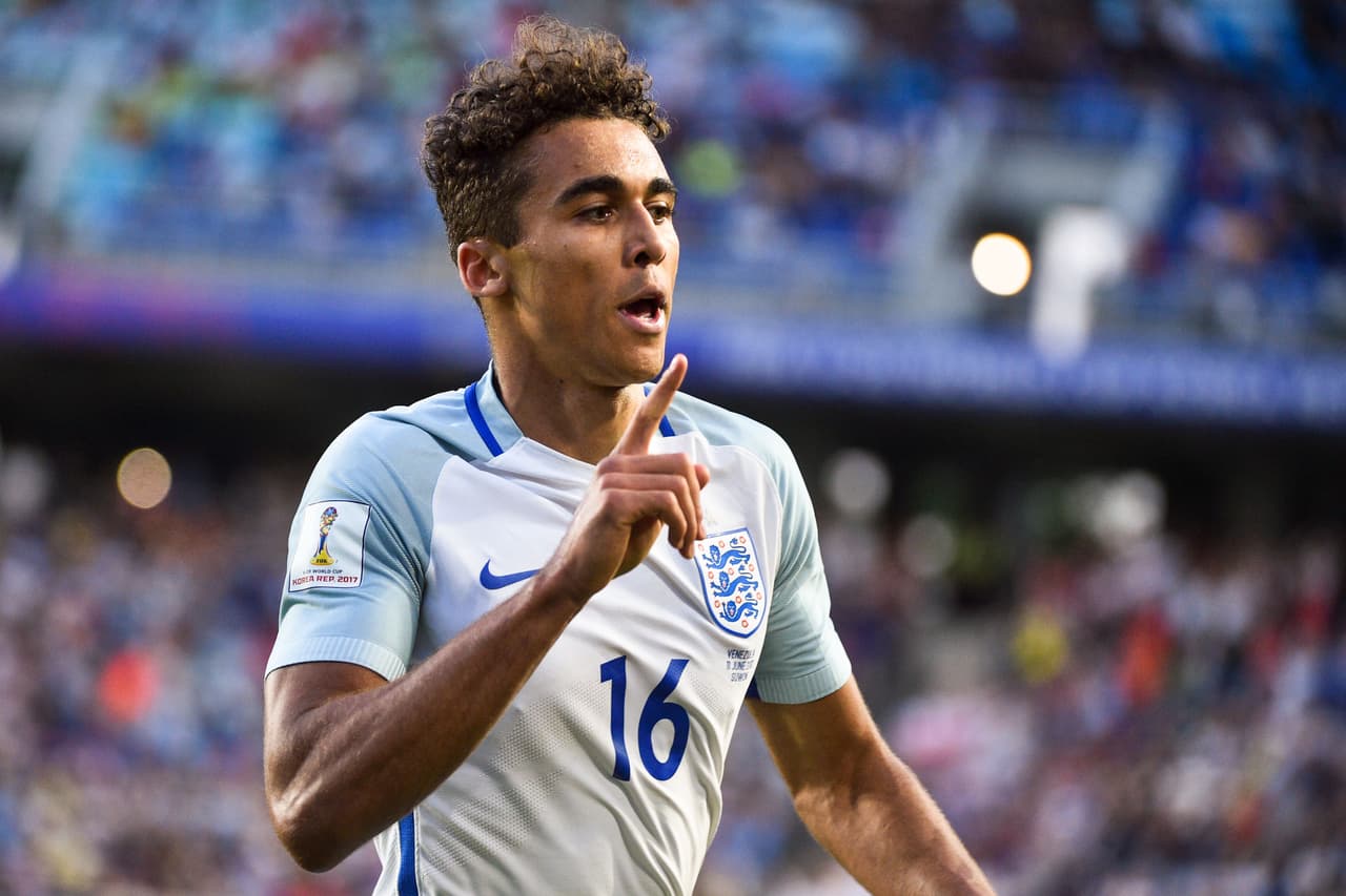 El atacante británico ganó por alto un balón sacado de falta a Ferraresi, disparó con la pierna derecha, despejó Farinez, pero el rechace le cayó a los pies y marcó por bajo en segunda instancia.