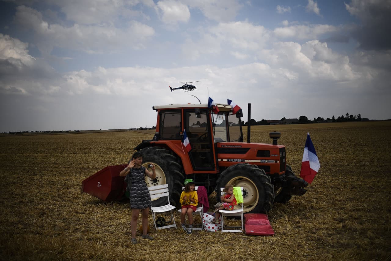 Los aficionados volvieron a ser protagonistas en esta nueva jornada del Tour de Francia.