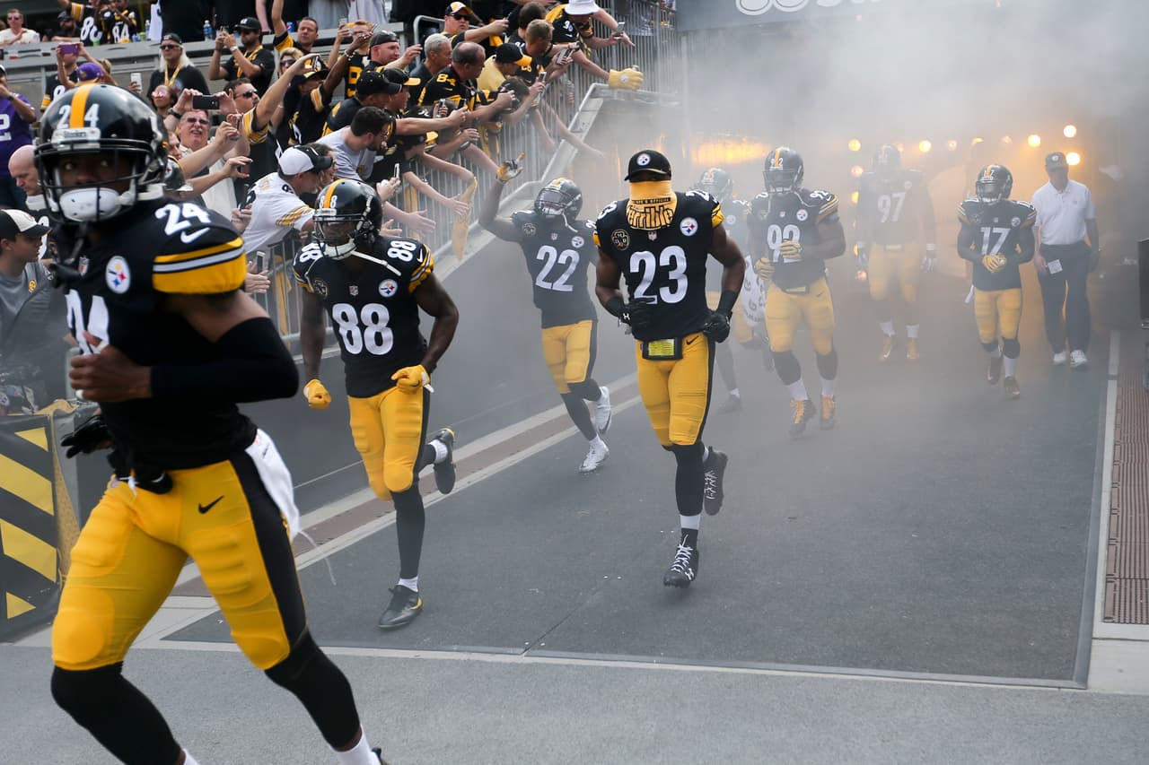 Pittsburgh Steelers no salió al himno como protesta contra Trump