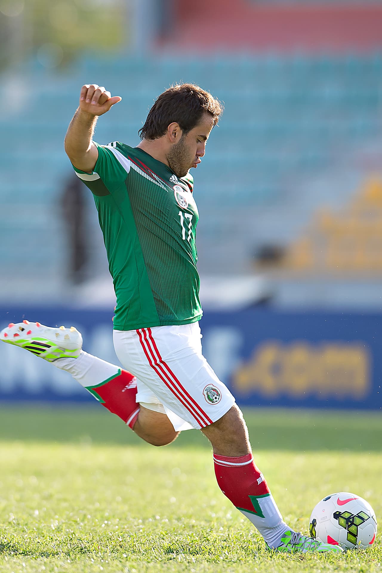 Sus cualidades lo llevaron a las categorías inferiores del Tri, que por entonces se preparaba para un Mundial Sub20 FIFA.