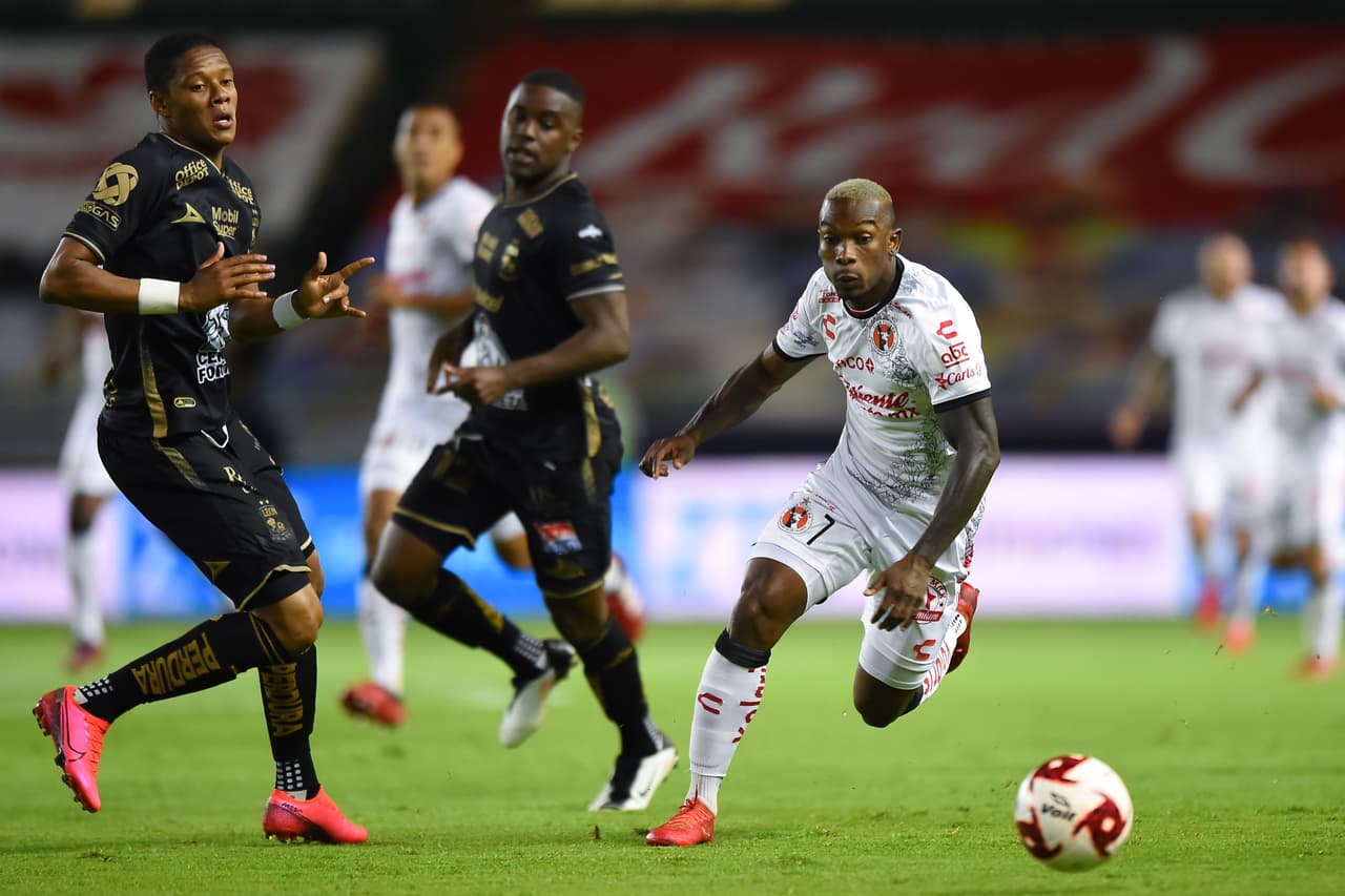 Con gol de Jean meneses y Emanuel Gigliotti, León consigue la remontada sobre Xolos y se adueñan de los tres puntos.