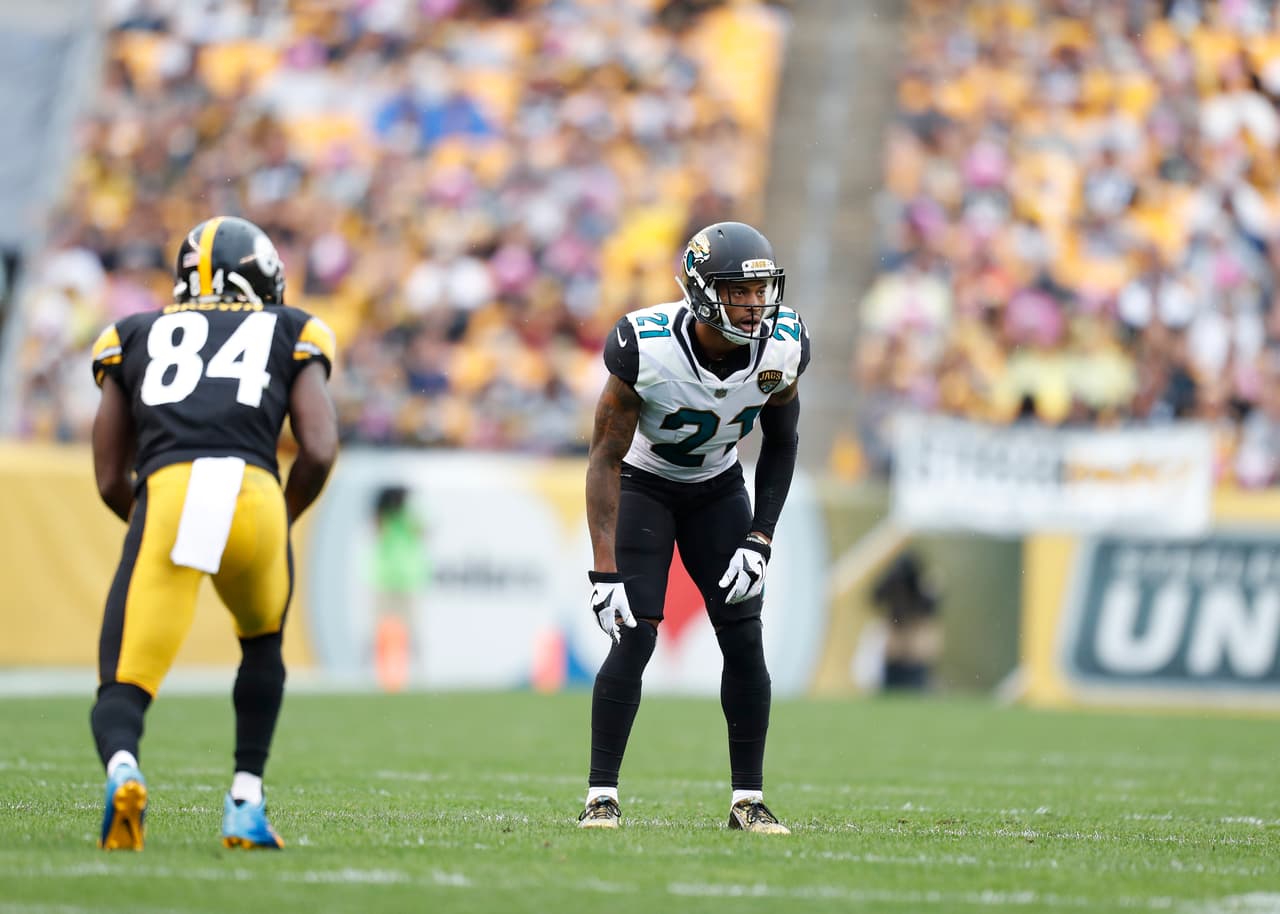 Jacksonville Jaguars defensive back A.J. Bouye (21) waits for the snap during an NFL football game against the Pittsburgh Steelers on Sunday, Oct. 8, 2017 in Pittsburgh. The Jaguars won the game, 30-9. (Greg Trott via AP)