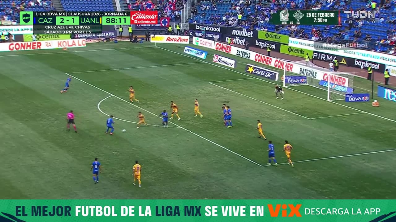 ¡Iba a ser un enfermo golazo de Cruz Azul! Qué jugadón armaron Ebere y Rodarte