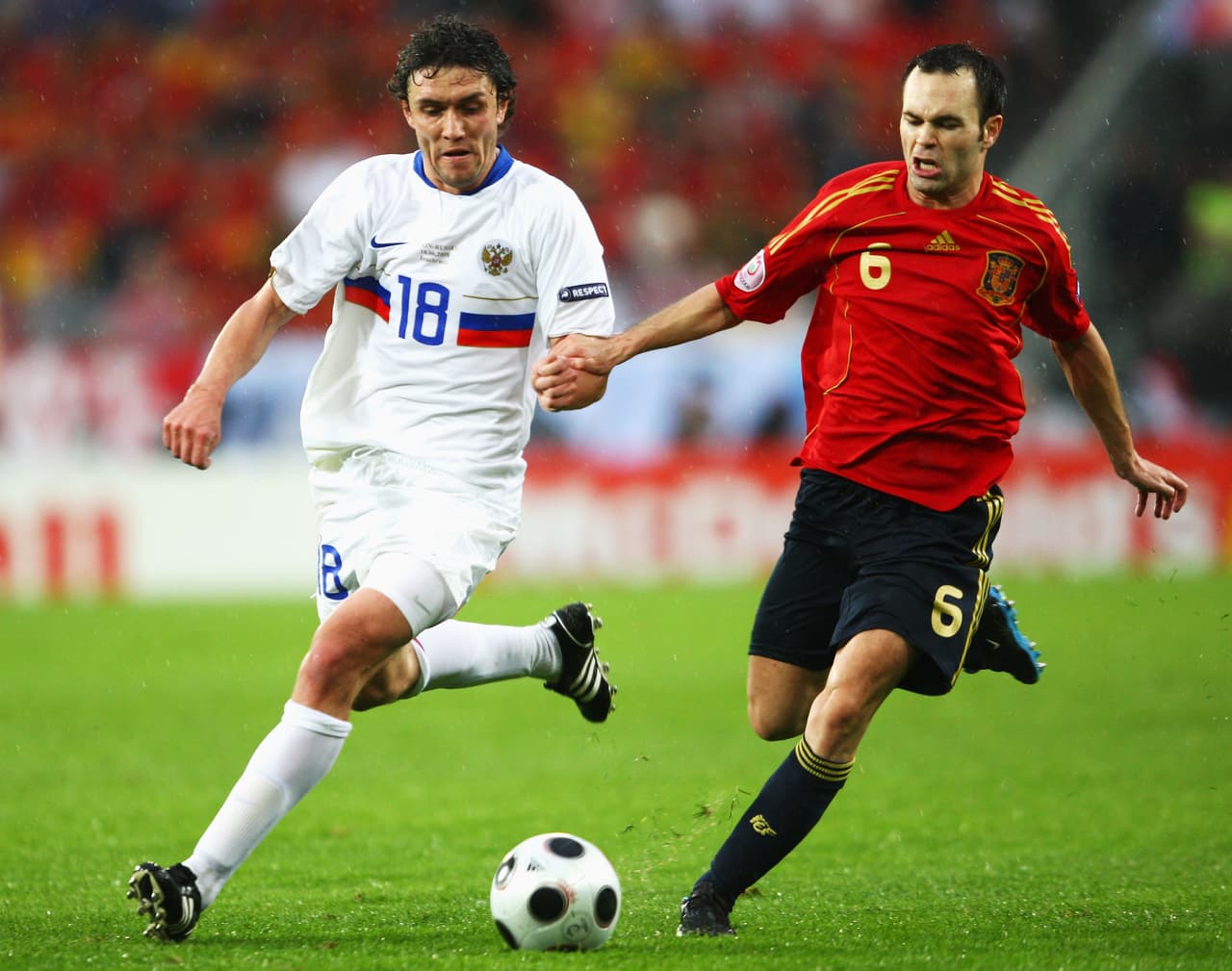 Andrés Iniesta. El entonces mediocampista del FC Barcelona dejó en la pasada temporada al equipo culé para enrolarse con el Vissel Kobe de la Liga de Japón, donde prosigue con su carrera.