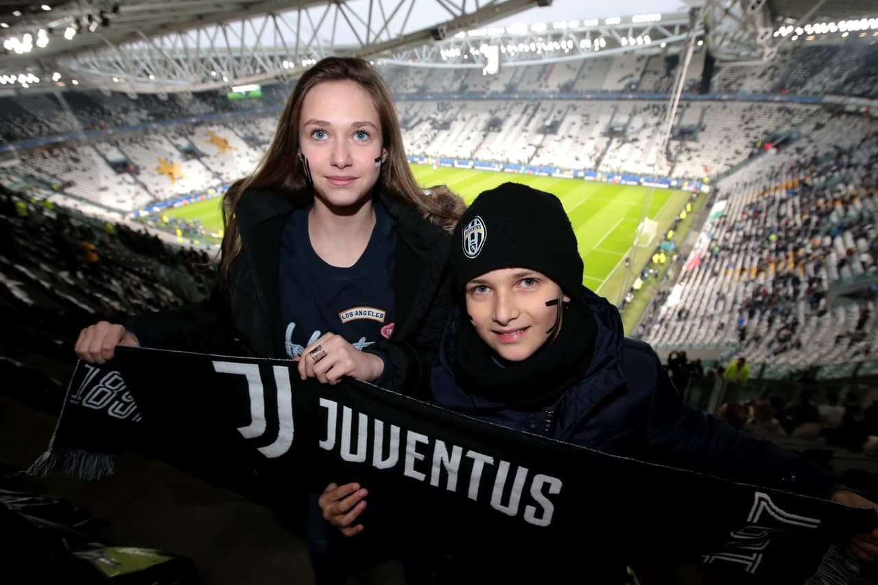 La afición local, sin duda, fue la más ruidosa en toda la previa del partido entre la Juventus y Real Madrid por los cuartos de final de la Champions League. Un marco impresionante para un partido de tal calibre entre dos de los mejores equipos del mundo, además últimos finalistas del torneo.