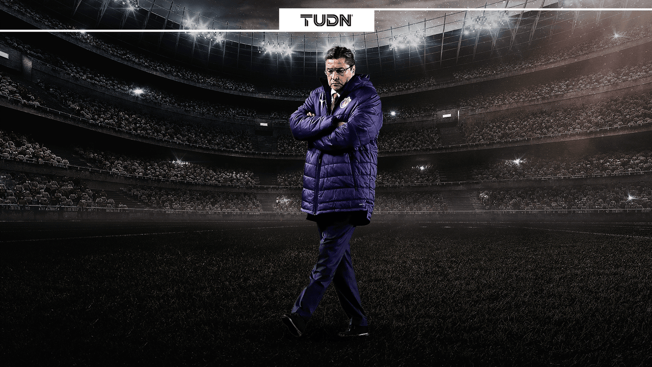 Luis Fernando Tena deja de ser entrenador de las Chivas