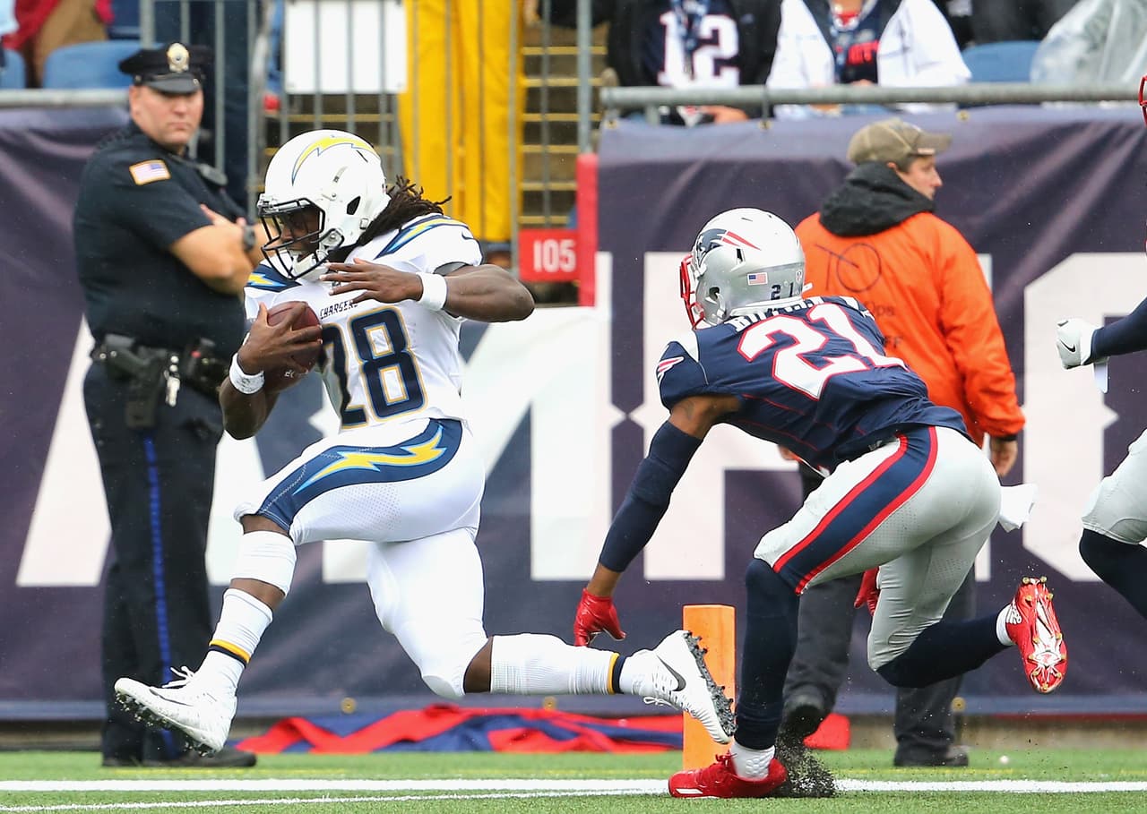 Melvin Gordon fue el jugador más destacado de la ofensiva de los Chargers al sumar 132 yardas en 14 acarreos incluyendo una escapada para anotación de 87 yardas.