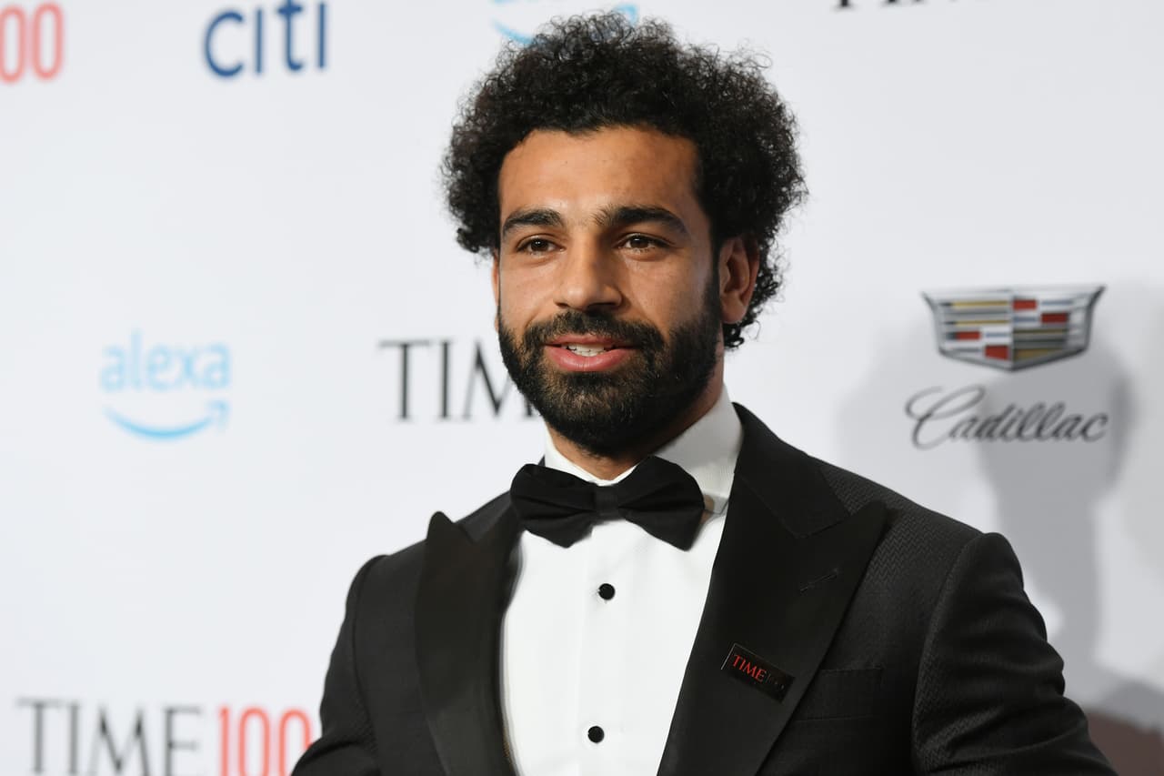 Salah incluso fue reconocido como uno de
<a href="https://www.univision.com/deportes/futbol/mas-que-un-crack-el-respeto-que-genera-mohamed-salah-entre-estrellas-del-entretenimiento-fotos?876786" target="_blank">los hombres más influyentes en 2019 por la revista Time</a>.