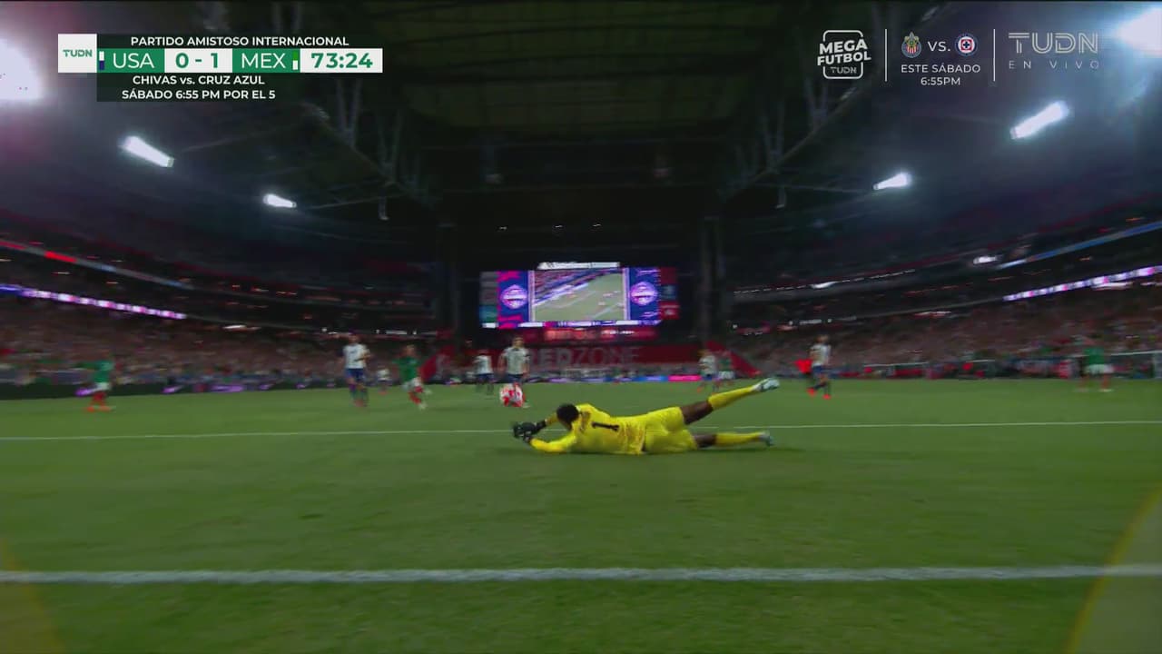 ¡Se anima! De la Rosa exige a Johnson a recostar para desviar el tiro