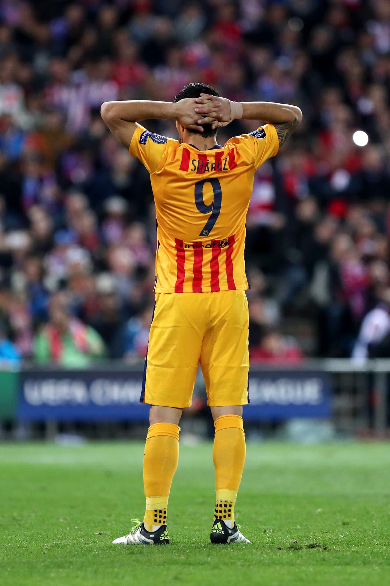 Los rostros de decepción de los blaugranas por perder contra el Atlético.