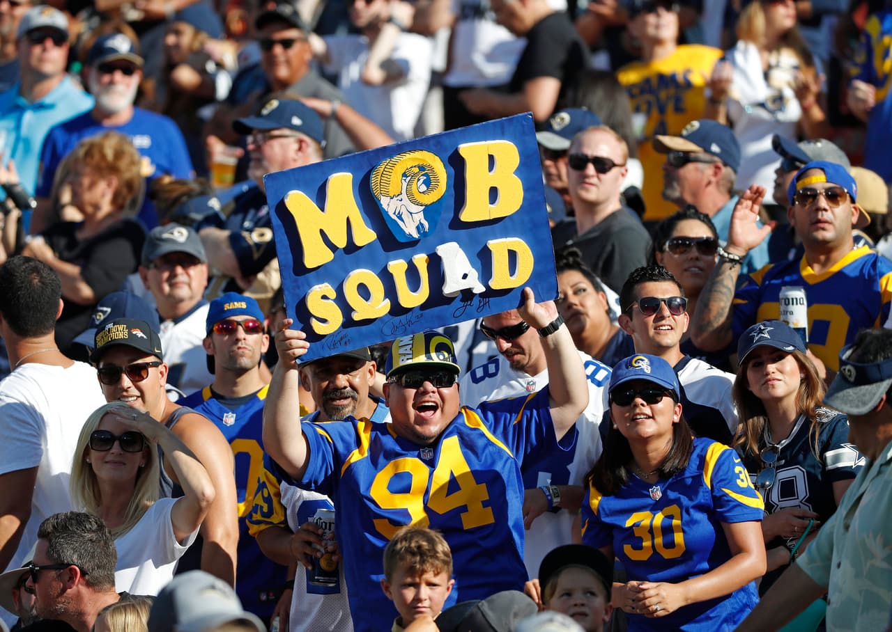 Mira a los aficionados de la NFL durante la primera semana de la pretemporada.