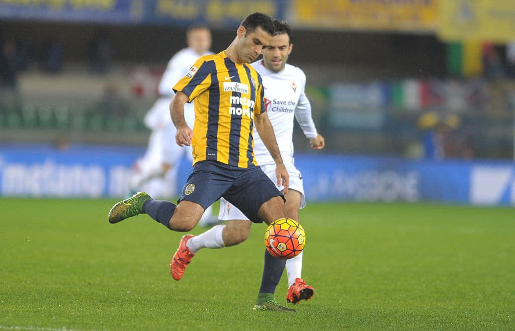 En 2014-2015 Márquez, para sopresa de muchos, fue llamado por el Hellas Verona de la Serie A. El futbolista mexicano jugó 35 partidos con el equipo
<i>Gialloblu</i> y los ayudó a terminar en décimo lugar.