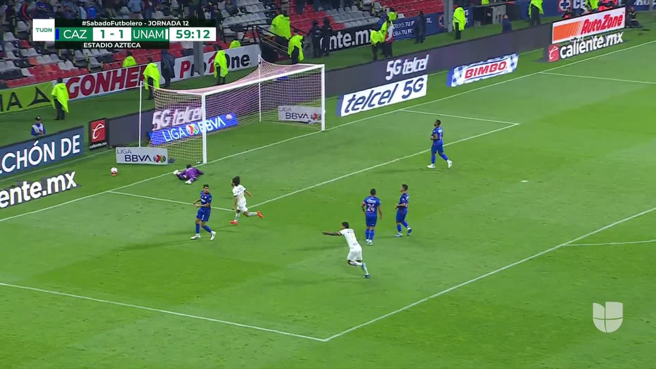 ¡GOL!  anota para Pumas UNAM. César Huerta