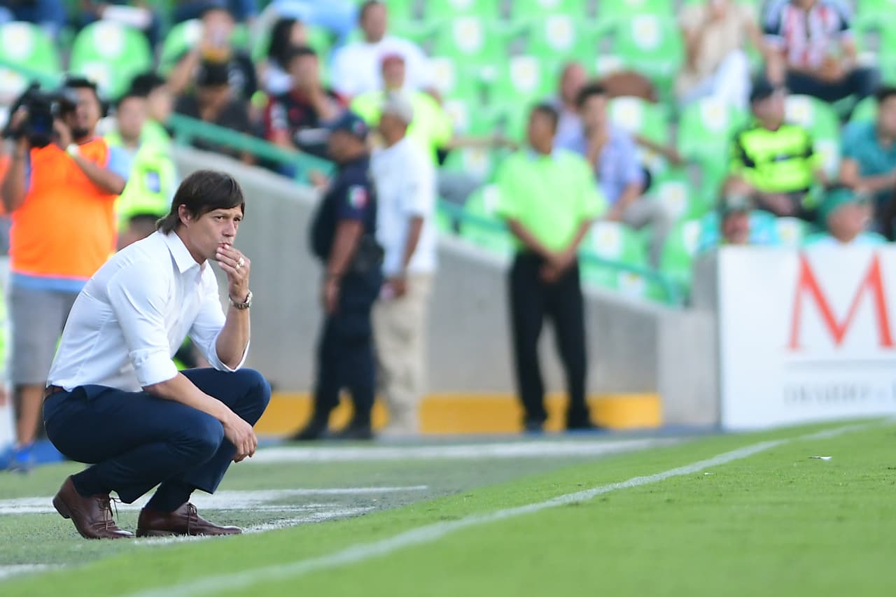 Matías Almeyda busca darle forma a su equipo con miras a los retos de la temporada 2017/2018.