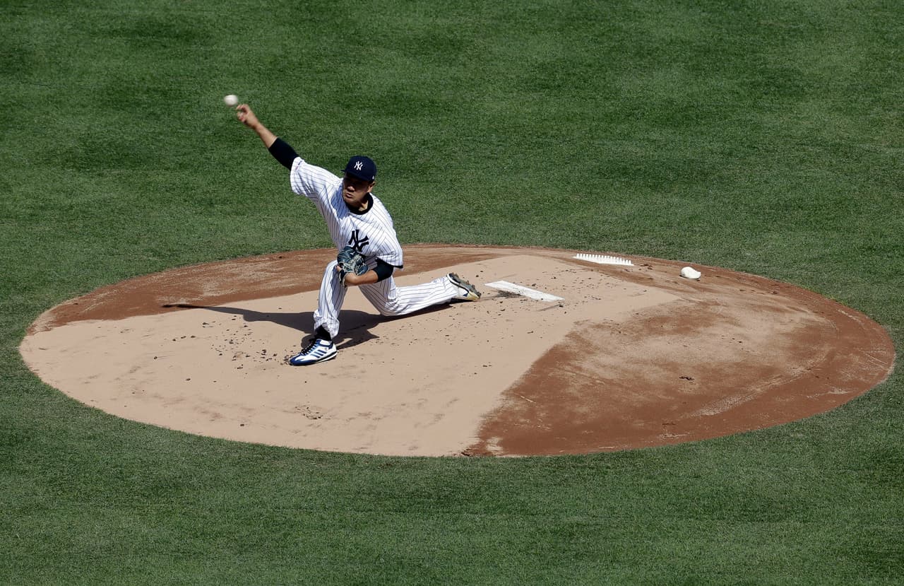 New York Yankees se impusieron 7-2 contra Baltimore Orioles en el arranque de la temporada, en un Yankee Stadium que tuvo la visita del panameño Mariano Rivera en la fiesta del triunfo.