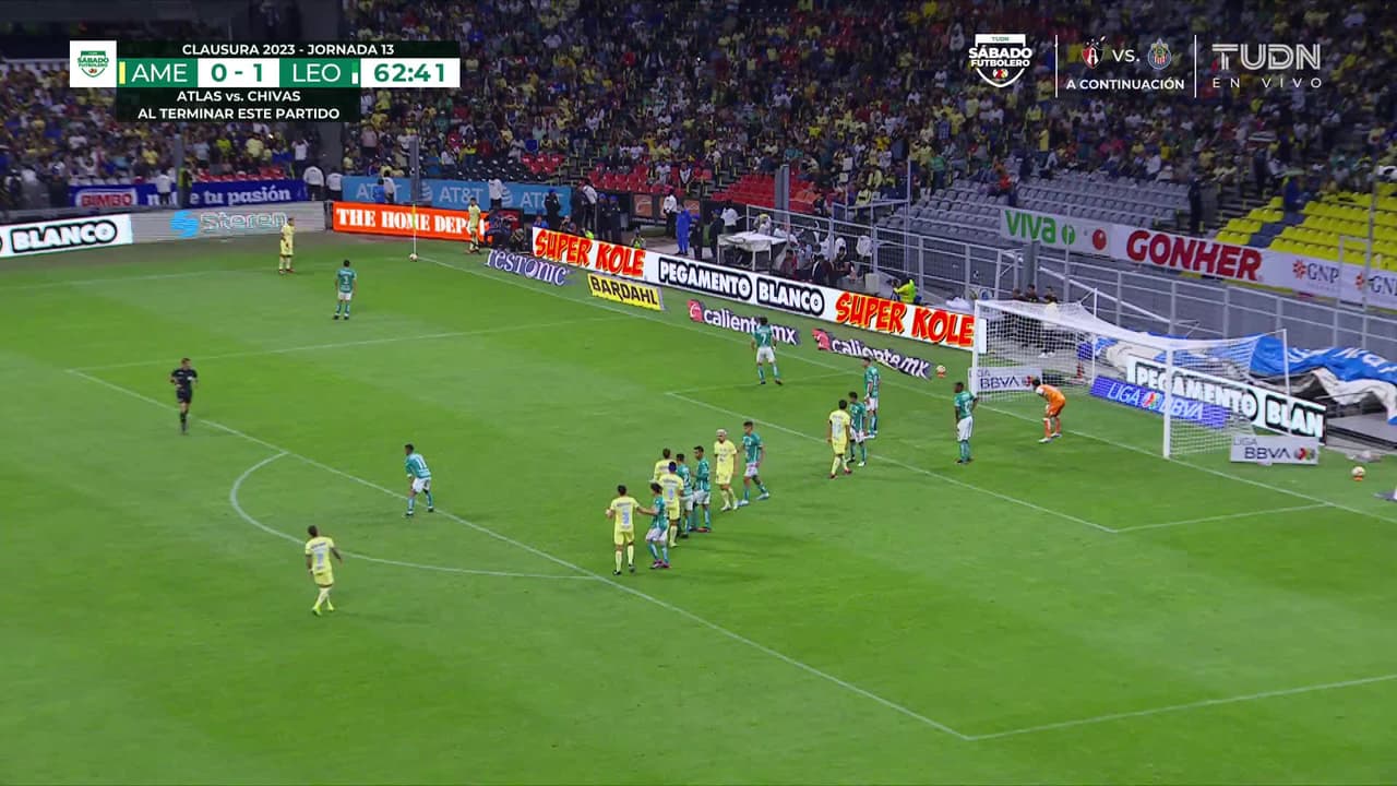 ¡GOOOL! Diego Valdés anota para América.