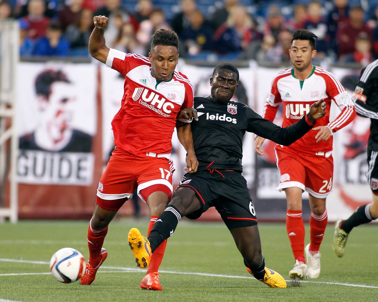 New England Revolution aguanta el empate ante DC United con dos hombres menos