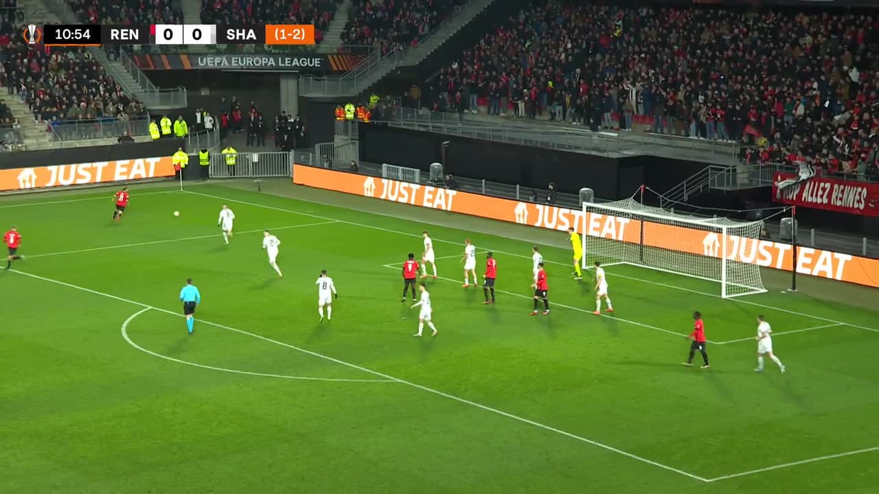 ¡TIRO ATAJADO! disparo por Adrien Truffert.