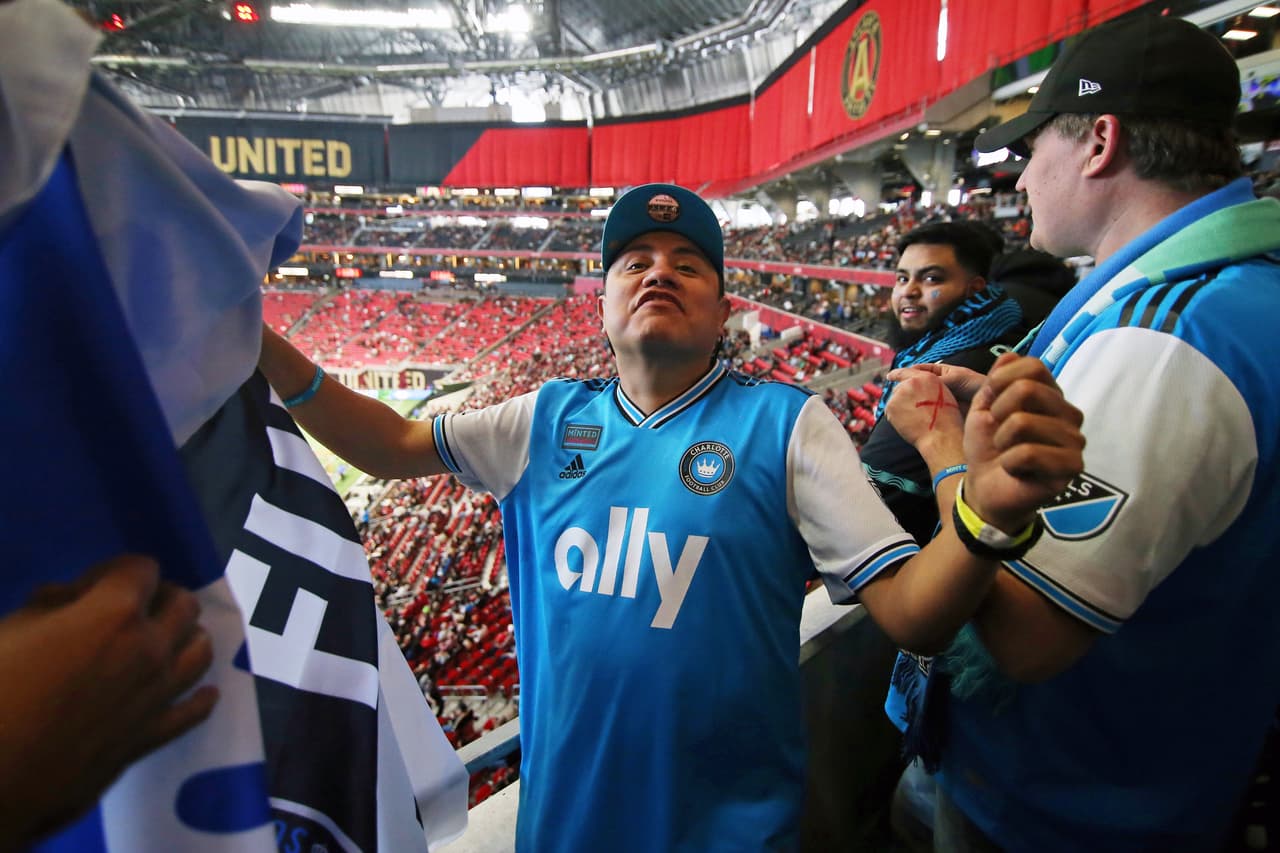 La afición del cuadro visitante viajó por primera vez hasta Atlanta.
<br>