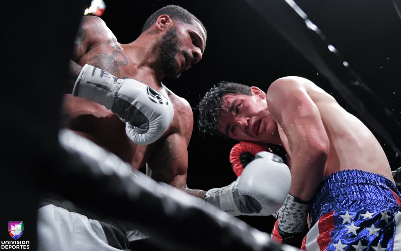 Anthony Dirrell (31-1, 24 KOs) y Able Han (26-3, 16 KOs) arrancaron la velada en El Paso con una decisión unánime a favor de Dirrell tras 10 episodios.