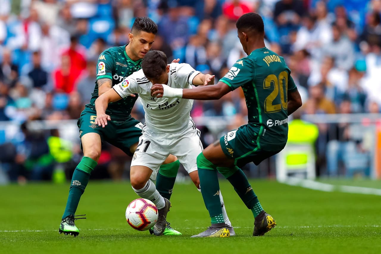 Sin embargo, Betis supo controlar el ímpetu de los jóvenes del Real Madrid en el terreno de juego.