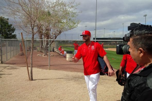"Detrás" de los entrenamientos de primavera de la MLB, los atléticos jugadores de las grandes ligas muestran todo su talento... y mucho más que eso. Aparte de ejercitarse y compartir con sus seguidores, los beisbolistas lucieron sus atributos de espalda especialmente para las fans.