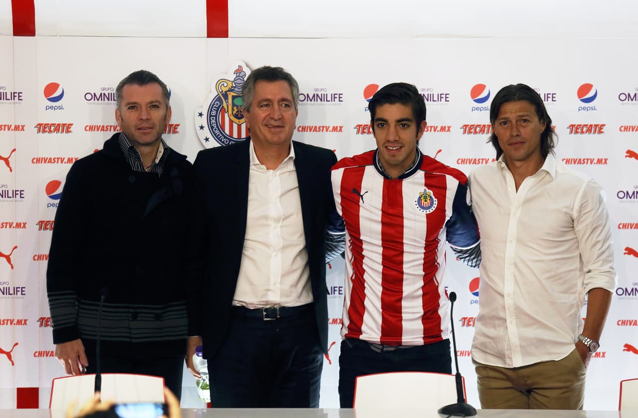 José Luis Higuera: “Rodolfo Pizarro le faltó el respeto a Jorge Vergara en Chivas”